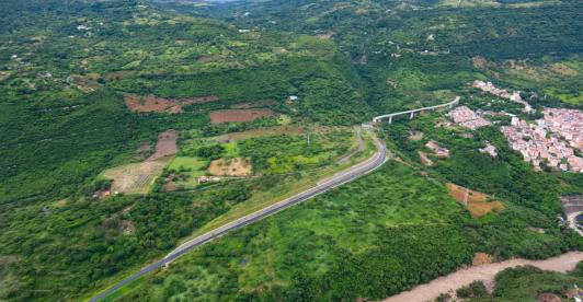Obra vial.