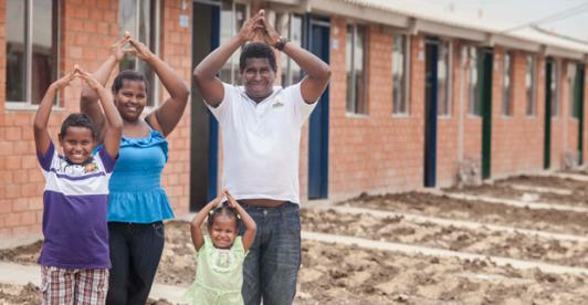 Esta nueva iniciativa de línea de crédito, apoyada por Supersolidaria, Findeter y el FNG, busca beneficiar a viviendas de estratos 1 y 2 sin garantía hipotecaria. 