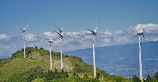 Estos anuncios incluyen inversiones en energía solar, redes eléctricas, agua y saneamiento para fortalecer la resiliencia climática en América Latina y el Caribe, anunciados durante la Celac UE en Cartagena. 