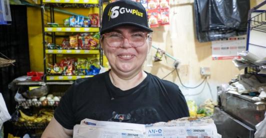 Familias beneficiadas con paneles solares. / Foto: Redes.