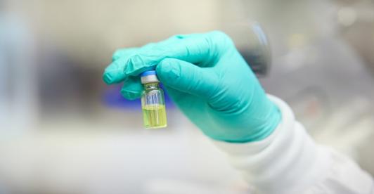 Nueva inyección semestral reduce riesgo de transmisión del VIH en más del 99,9% y funciona como una vacuna