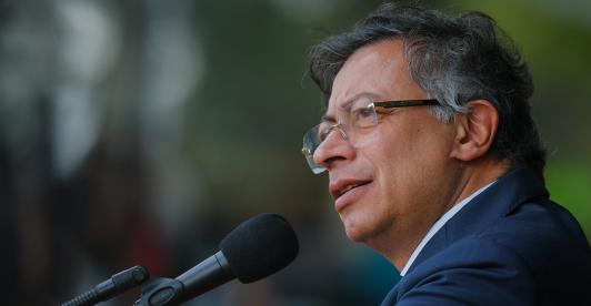 Petro tras nueva revelación de vínculos de élites empresariales con paramilitarismo