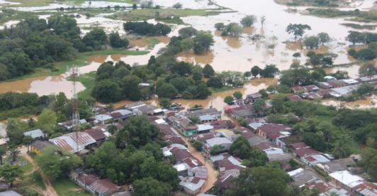 Colombia aprueba ley pionera que reconoce víctimas del desplazamiento forzado por cambio climático 