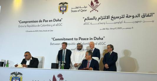 Gobierno y Ejércita Gaitanista firman nuevos acuerdos en Doha.