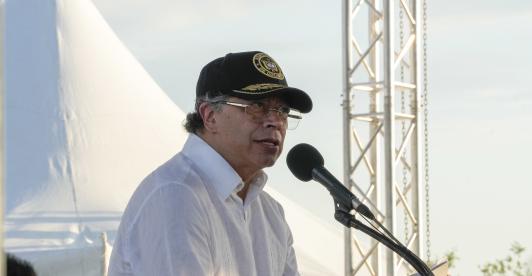 Presidente Petro insta a una transición política en Venezuela.