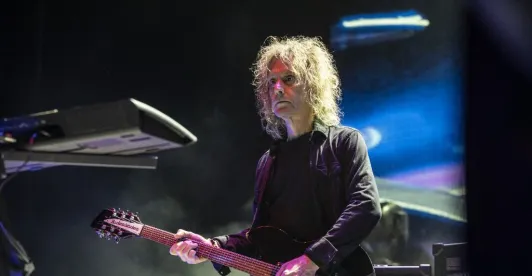 Falleció Perry Bamonte, guitarrista y teclista de The Cure, a los 65 años.