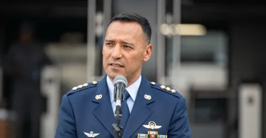 Ministro de Defensa respalda investigación por posible espionaje a ministro de Justicia