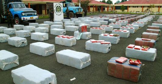 Incautan más de una tonelada de marihuana que iba rumbo a Ecuador.