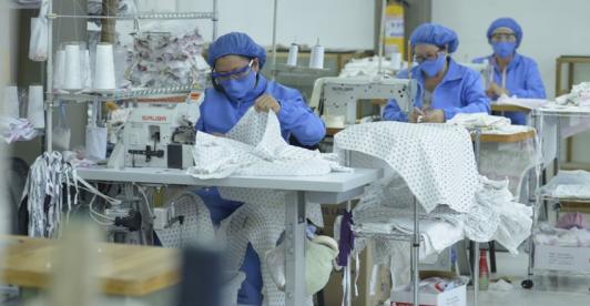 En diciembre de 2025, la tasa de desempleo se ubicó en 8,0 %, una reducción frente al 9,1 % registrado en el mismo mes de 2024, y corresponde al nivel más bajo observado para un mes de diciembre desde 2017.