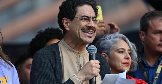 Iván Cepeda denunciará a expresidente Pastrana por menciones en documentos desclasificados del caso Epstein