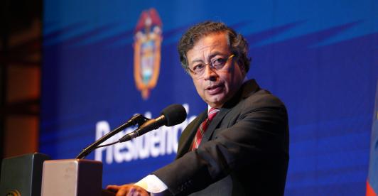 Petro responde a Acolgen por manejo de embalses por crisis de inundaciones