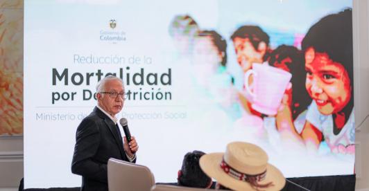 Gobierno defiende modelo de prevención en salud: "no hay un caos"