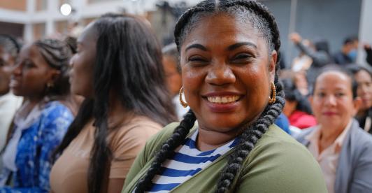 2.300 madres comunitarias ya son trabajadoras públicas del ICBF: un primer paso hacia la formalización