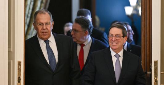 Canciller Bruno Rodríguez en el Kremlin. / Foto: AFP.