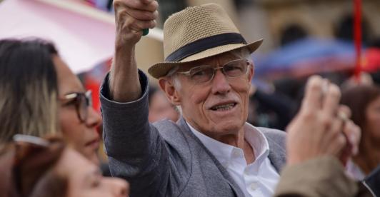 Cadena de afectos recorre Colombia en respaldo al presidente Petro