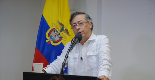 Petro destaca el millón de testigos electorales inscritos
