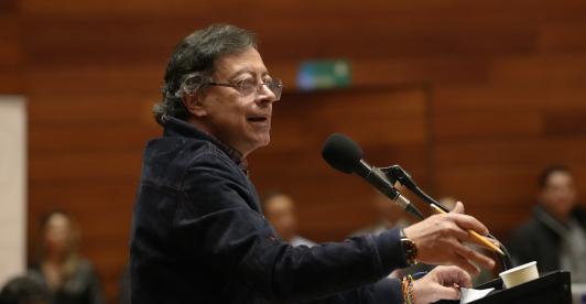 Petro: "La junta del Banco de la República pone al pueblo a pagarles las ganancias a los banqueros"