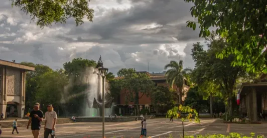 Gobierno duplica financiación universitaria pública en Antioquia y lleva la gratuidad a 39.000 estudiantes