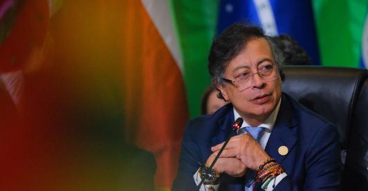 No se puede acusar a Irán sin acusar el genocidio en Gaza: Petro.