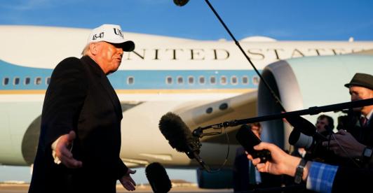 Trump sobre medios de comunicación. / Foto: AFP.