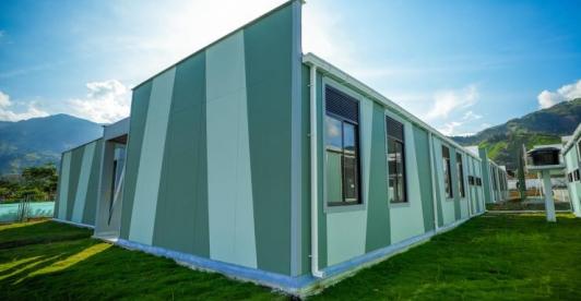 Colegio-universidad de El Tarra, inaugurado hace cuatro meses, permanece cerrado por falta de servicios