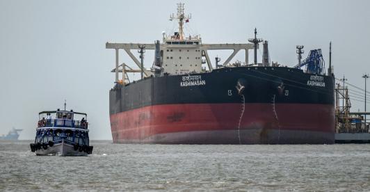 Buques petroleros en el estrecho de Ormuz. / Foto: AFP.
