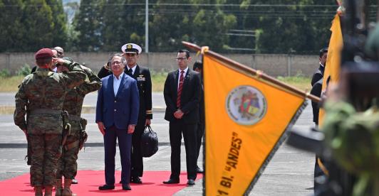Gral. Guatibonza desmiente versiones sobre visita de Petro a Manta