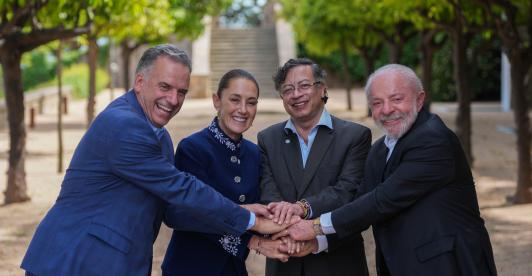 Petro: paz en Medio Oriente abre la puerta a la descarbonización