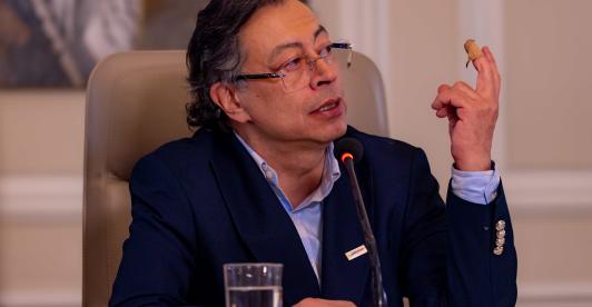 Petro denuncia red internacional de desinformación y pide investigar i