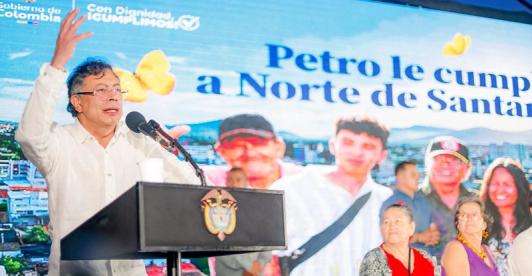 Deuda externa a la baja y clase media histórica: las cifras con las que el presidente Petro defiende su estrategia económica