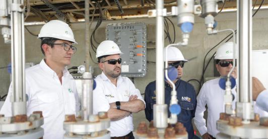 Colombia tendrá unidad flotante de regasificación en La Guajira