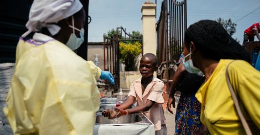 Ébola en África central: OMS declara emergencia sanitaria