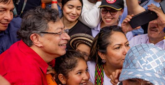 No queremos cambiar la Constitución: Petro sobre Constituyente