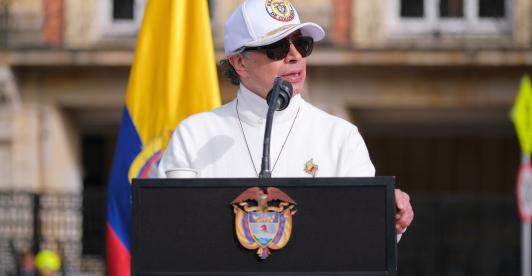 Deuda externa: Petro destaca reducción durante su Gobierno