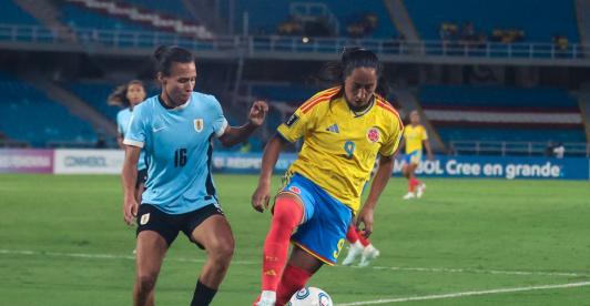 Somos Futboleras: historias de mujeres que viven y transforman el fútbol