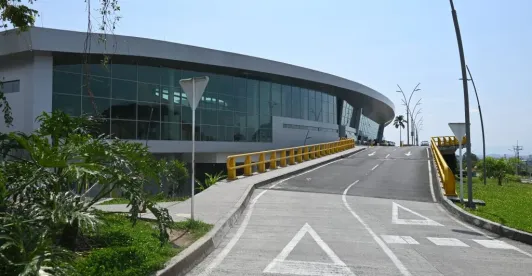 Aeropuerto de Pereira vuelve a operar después de 19 días