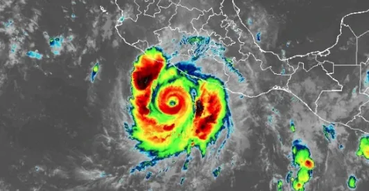 Huracán Polo: el ciclón que se mantiene frente a las costas del Pacífico mexicano