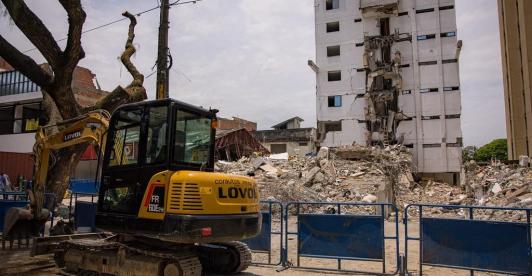 Gobierno abre la puerta al sector privado para reconstruir viviendas rurales tras el terremoto