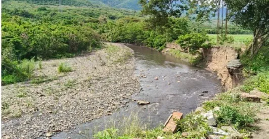 la CAR a pide ahorro de agua a la ciudadanía