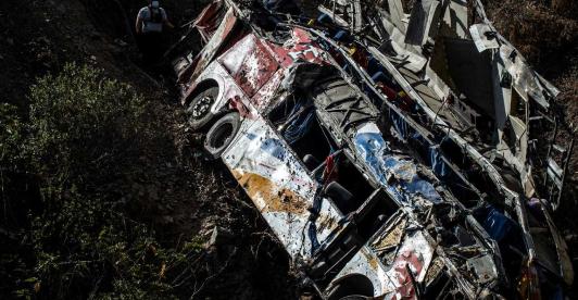 AFP-ACCIDENTE-BUS.jpg