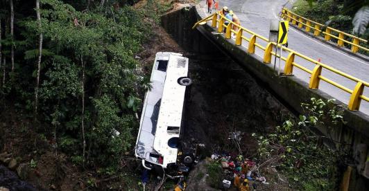 Accidente-bus-medellin.jpg