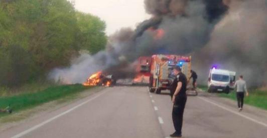 Accidente-de-transito-en-Ucrania.jpg
