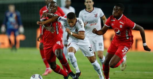 America-Paranaense-Copa-Sudamericana.jpg