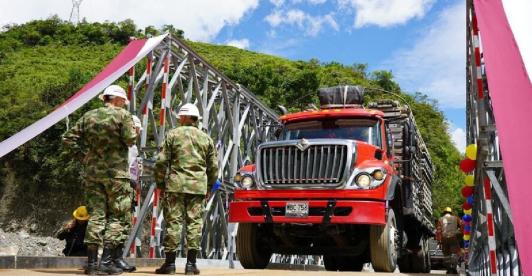 Autoridades-habilitaron-otro-puente-en-Quetame-Cundinamarca.jpg