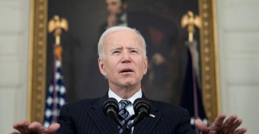 Biden_control_Armas.jpg