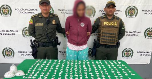 Capturaron-a-una-mujer-que-tenia-800-dosis-de-cocaina-en-sus-partes-intimas-1.jpg