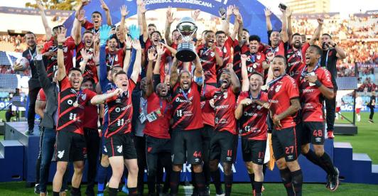 Copa-Sudamericana-Paranaense.jpg
