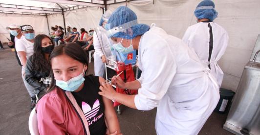 Covid-vacunacion-Colprensa.jpg