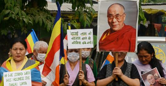 Dalai-Lama-lo-volvio-a-hacer.-Foto_-AFP.jpg