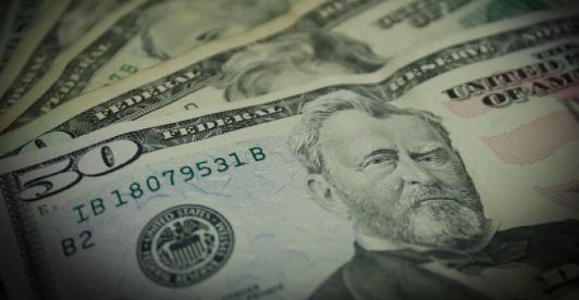 Dolar-en-Colombia-sigue-con-tendencia-a-la-baja_-divisa-abrio-a-3.915.jpg